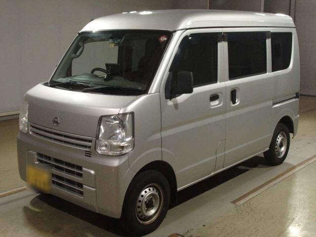 3233 Nissan Clipper van DR17V 2015 г. (TAA Hyogo)